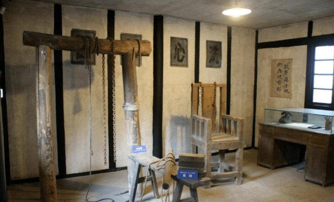 渣滓洞特务被判死刑临刑前一句话保全姓命28年后成革命功臣