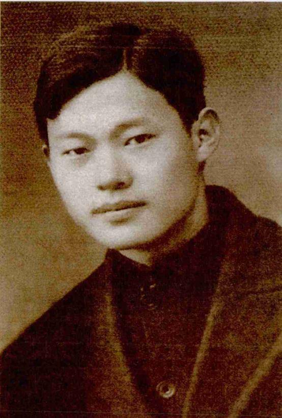 14年后儿子被省委书记叫去谈话,才知父亲竟是特工_莫雄_蒋介石_情报