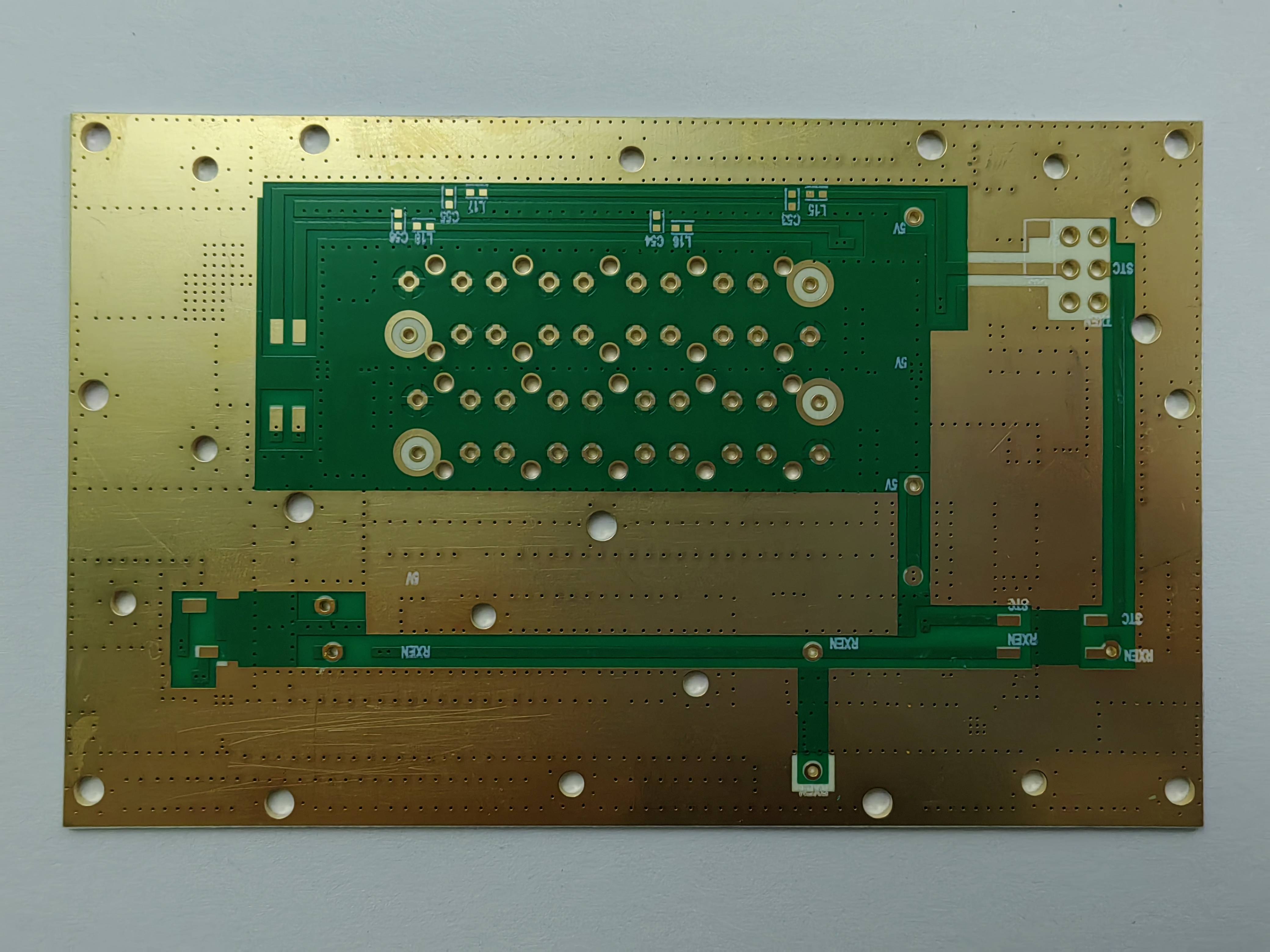 pcb腐蚀板制作过程图片