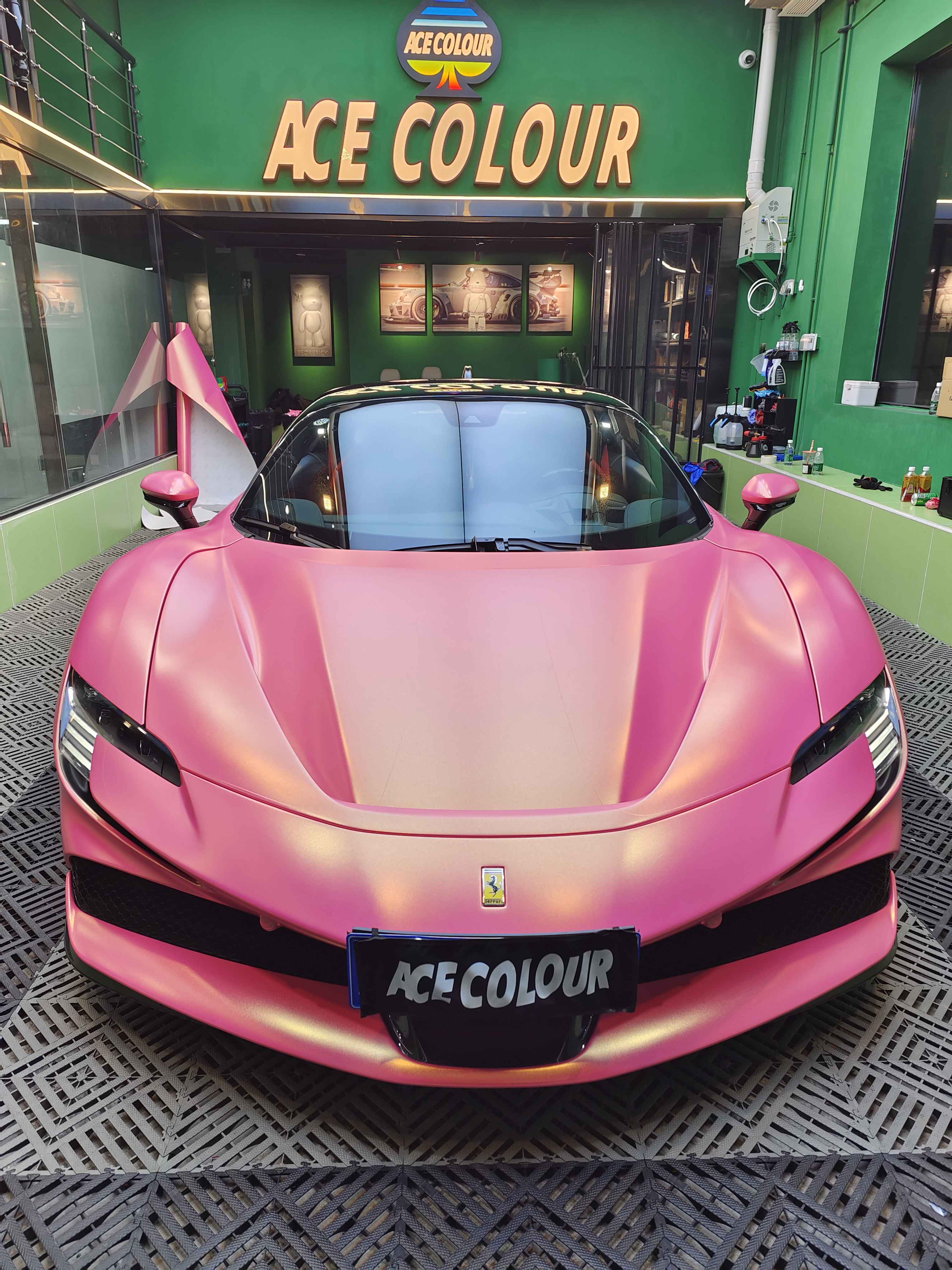 车辆保值,还能塑造专属的色系,是绝大多数想要换彩色的车主的最佳选择