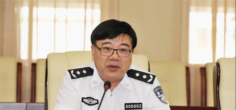 "覆灭史:银行卡流水达六七十亿,花2000万策反协警_文烈宏_张剑波_赌债