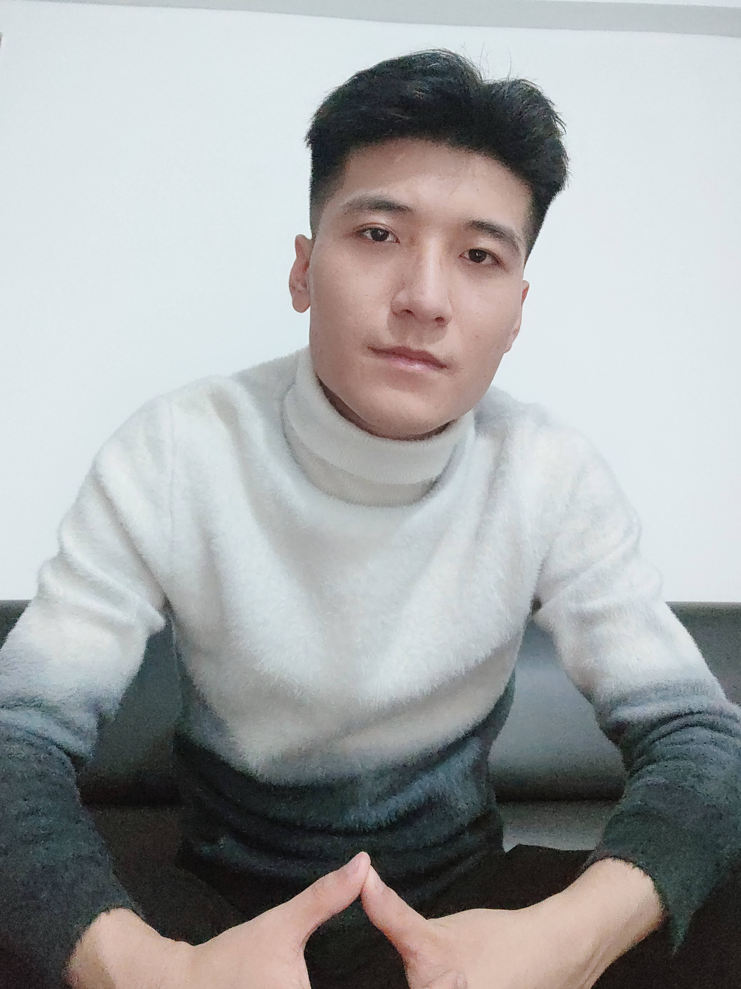 护肤达人赵欢一对一精准指导量肤定制解锁精准护肤与四季保养的智慧