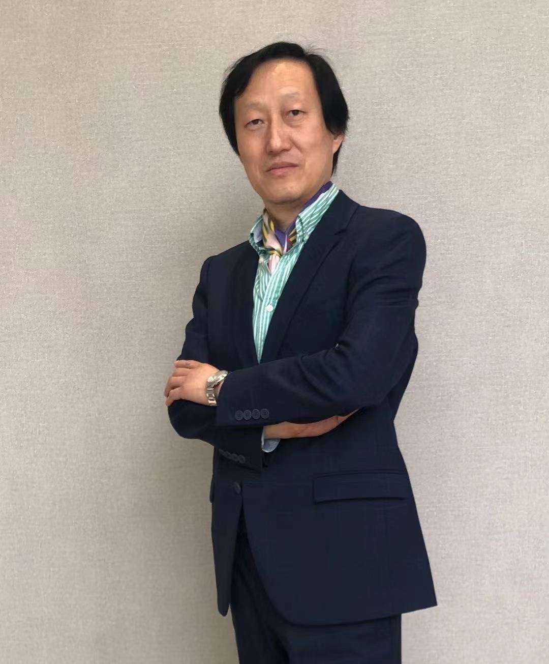 东海渔翁张传斌教授牛鱼相会孔雀鱼七夕节国画作品