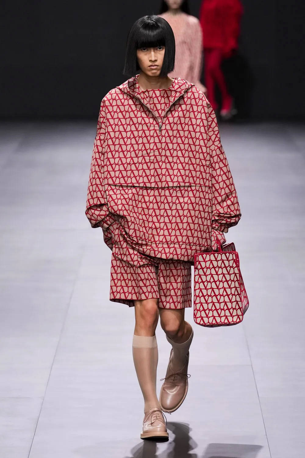 40岁的孙俪30岁的杨紫都因为这个男人变时髦了