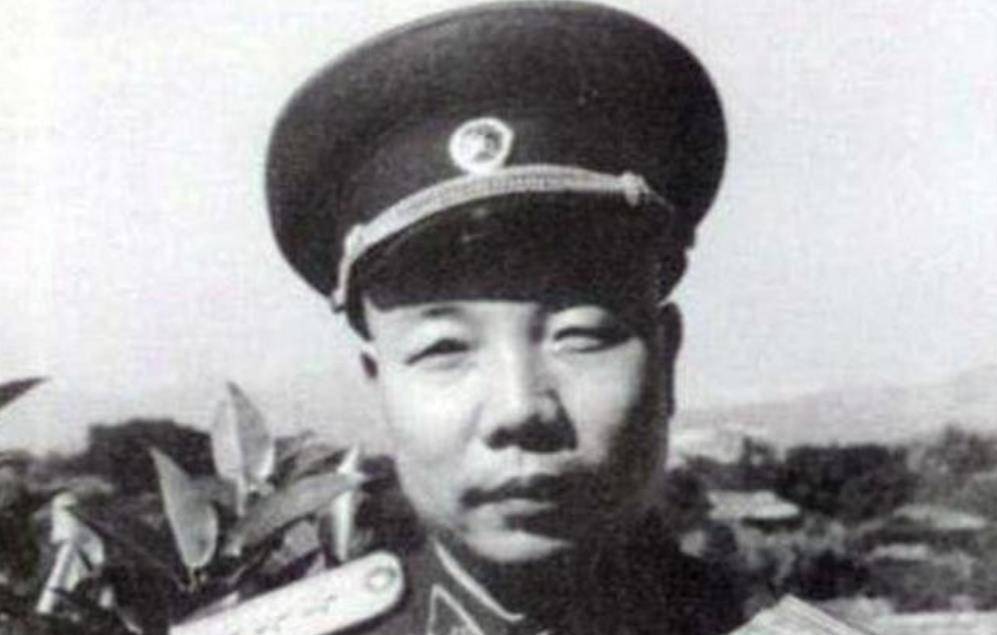 1979年一老农找到兰州军区肖华上将见到后惊呼原来你还活着