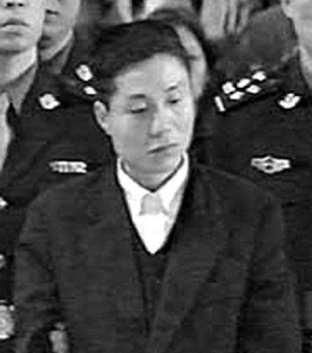 原创中国第一悍匪张君6年杀26人劫财600万5个情妇4个被判死刑