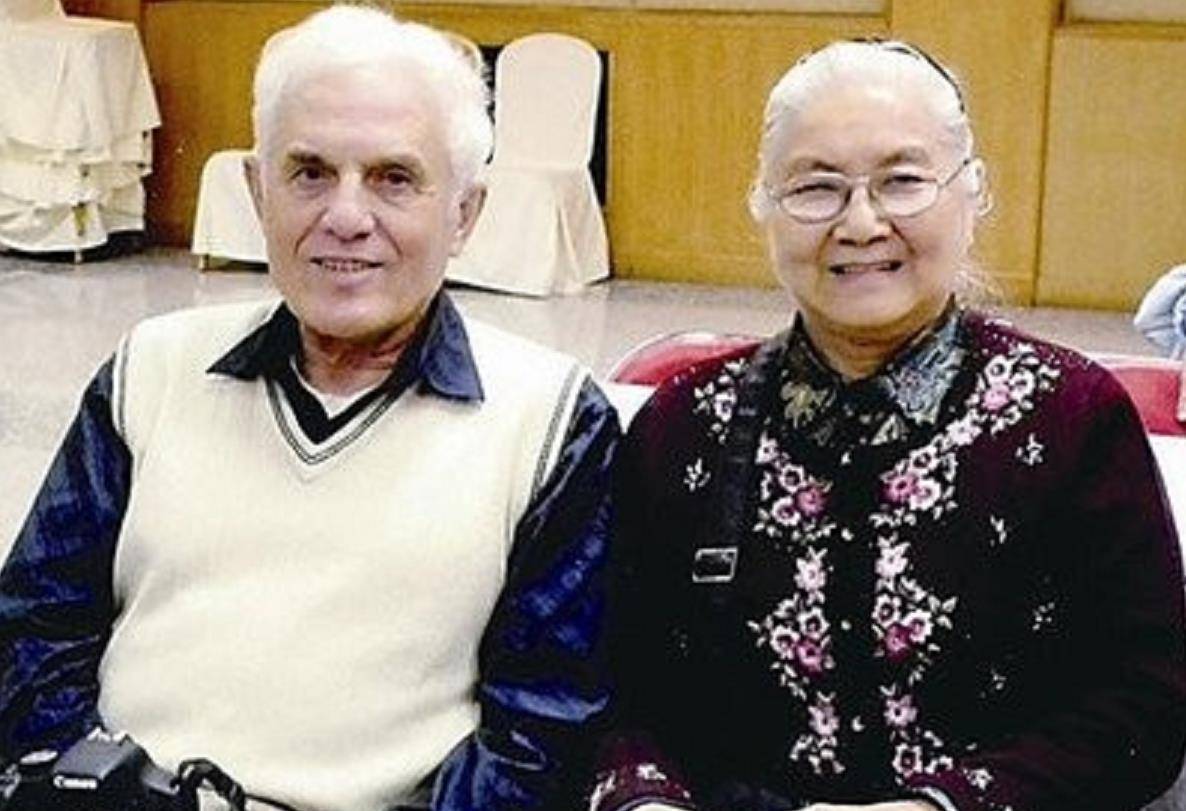 外国弃婴李忆祖被中国夫妻收养23年后成中国科学家我是中国人