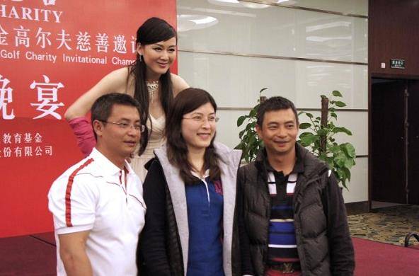 《搭错车》李琳:一婚嫁张艺谋同学,二婚嫁体操冠军49岁无儿女_王小列