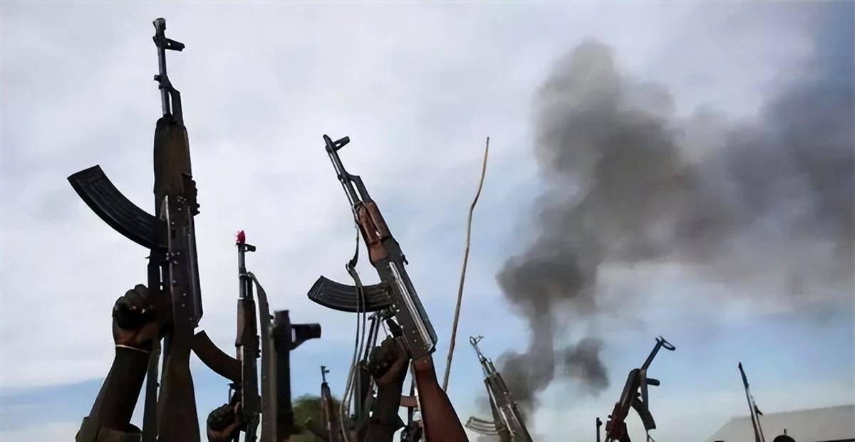 原创子弹为什么不能朝天空射击曾经有过惨痛教训各国才明令禁止