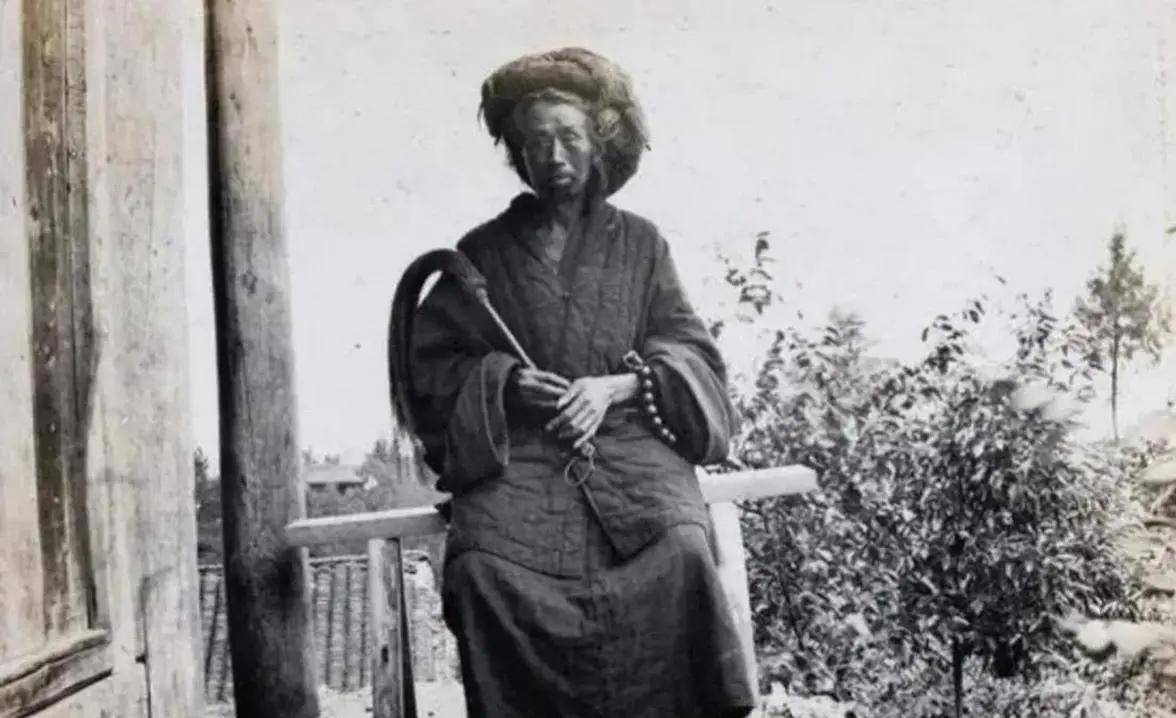 原创真正的道士下山救世1937年八仙宫道者皆兵胜利后只有两人归来