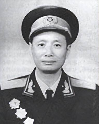 原创张震上将6次负伤子弹遗留体内近8年78岁退休邓公亲自挽留