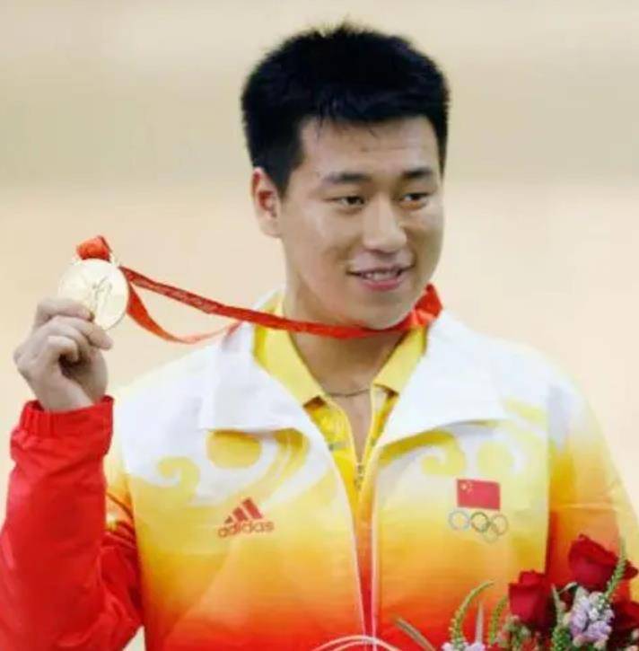 原创中国射击名将庞伟13年后再夺奥运冠军父亲现在就想见到他