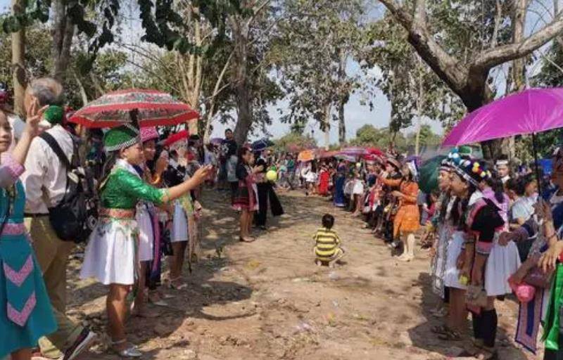 26万东南亚苗族的美国梦:背叛和鲜血铺成的移民路_越南_地区_少数民族