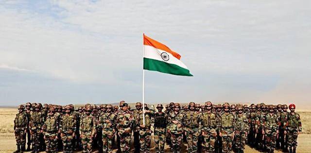 1962年对印自卫反击战胜利后苏联和美国为何不愿出兵帮印度