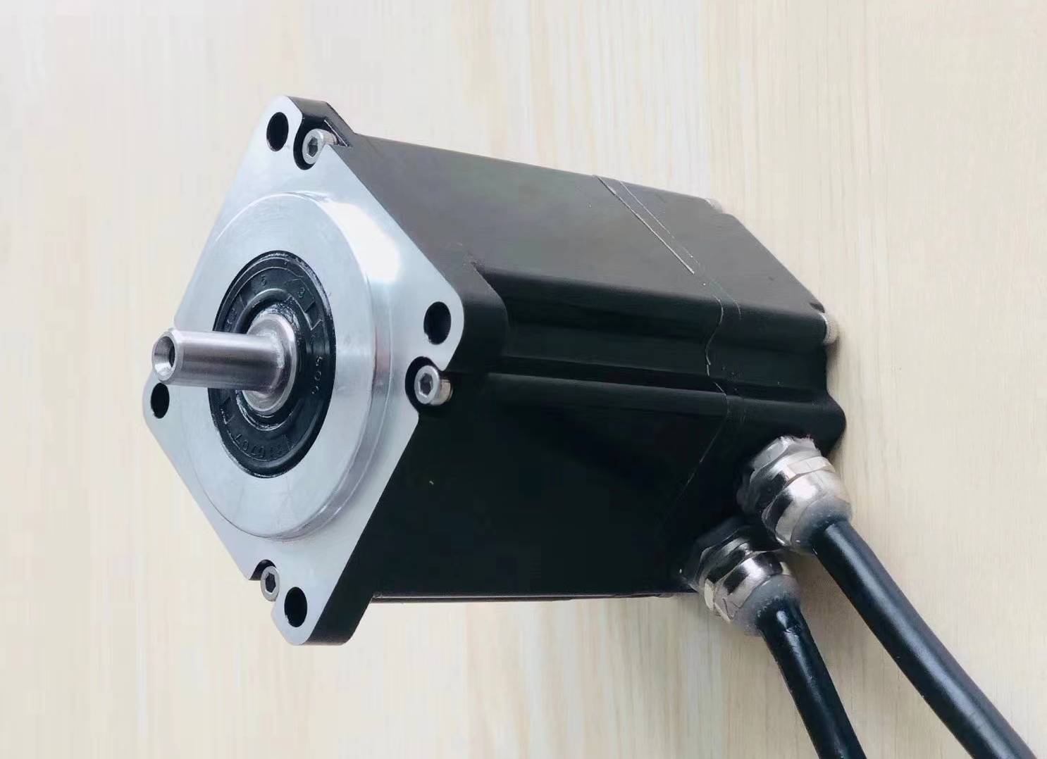 伊诗图牌精密57空心轴步进马达57bygh42057bygh50257bygh506热处理