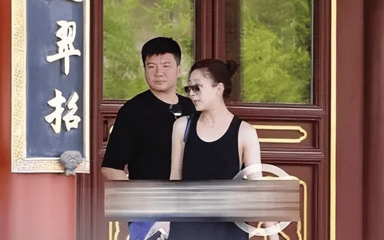 的女富豪,多辆豪车轮流开,如今45岁却活得像20岁_殷桃_孙东海_沈俊成