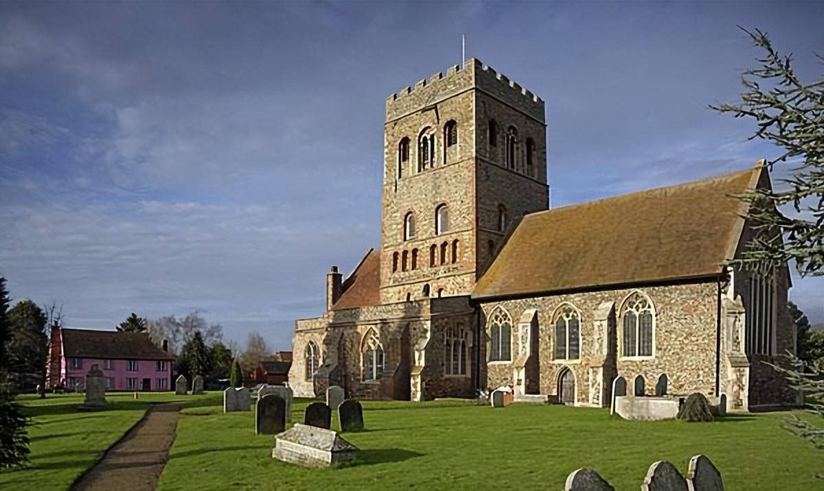 英格兰被苏格兰的亲法行为所激怒,于是封锁了苏格兰与英格兰的海陆