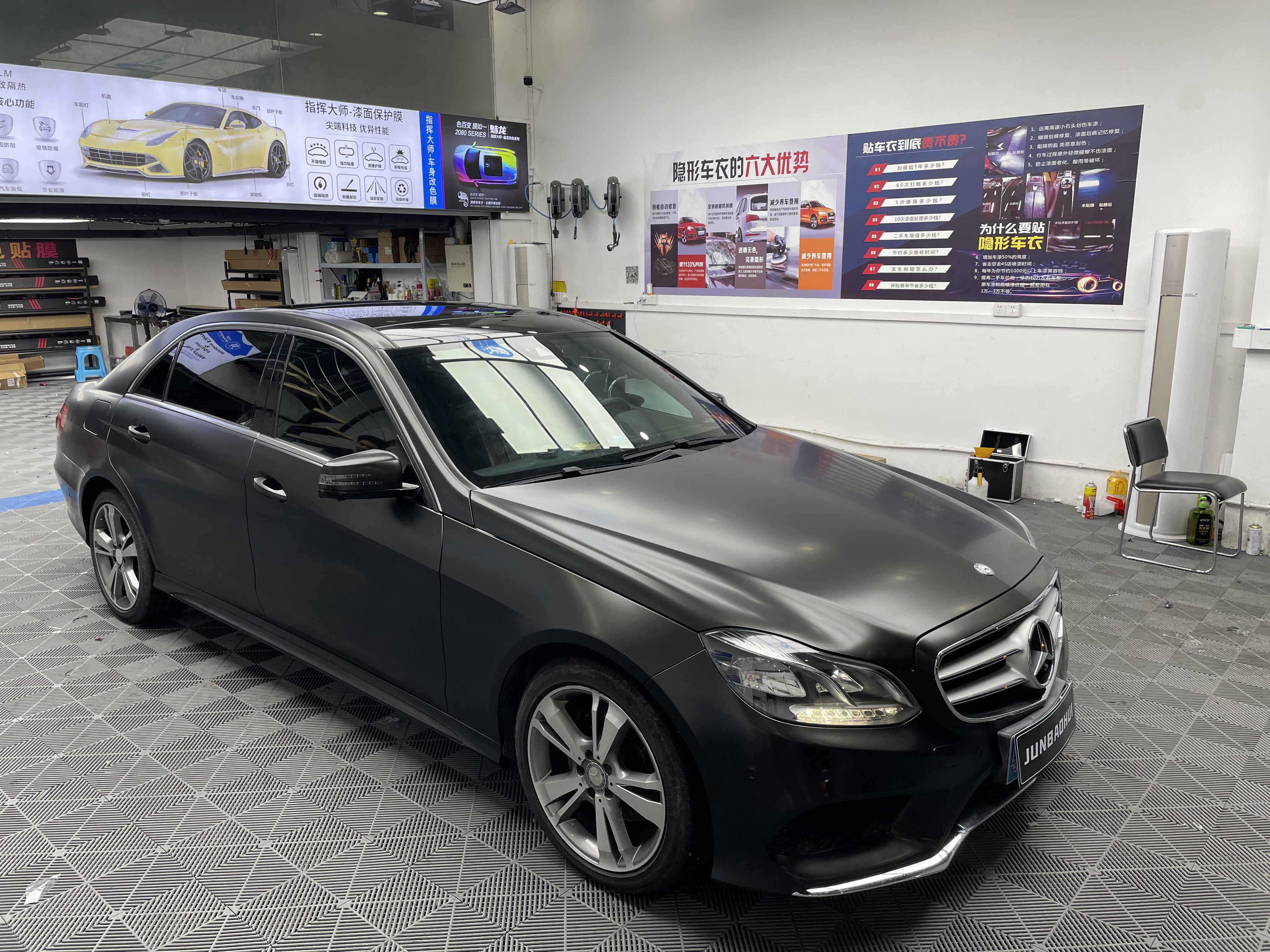 他rs4车子杜邦挡风隔热膜贴膜的需求因由:为了保护车子的驾驶汽车安全