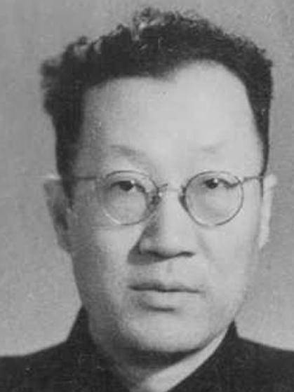 原创1946年为了保护密码本她与丈夫带着2岁的儿子跳入大海