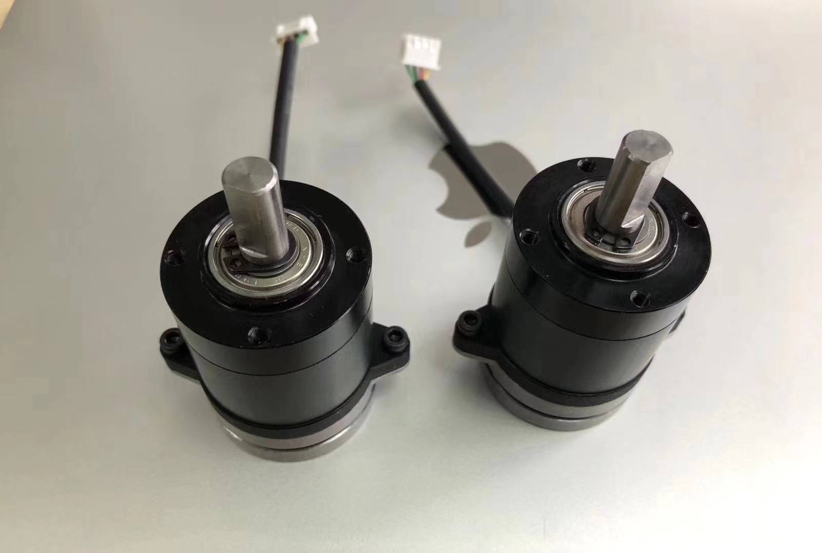 eastour牌伊诗图步进式丝杆电机2hb86652hb86802hb86118品质诚就未来