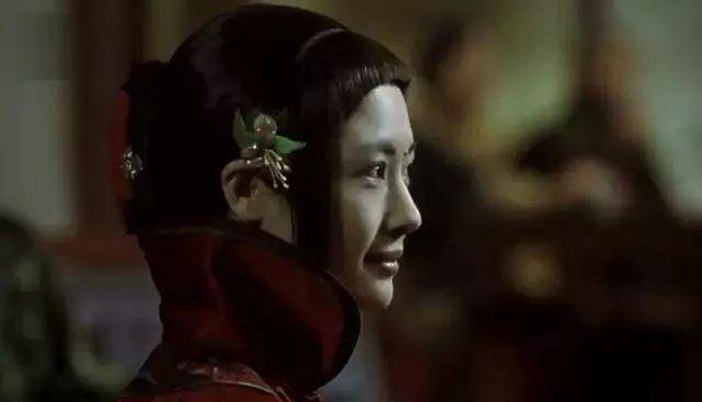 这是母亲王氏和二哥文熙,为18岁的李叔同举办的隆重婚礼;新娘是当地