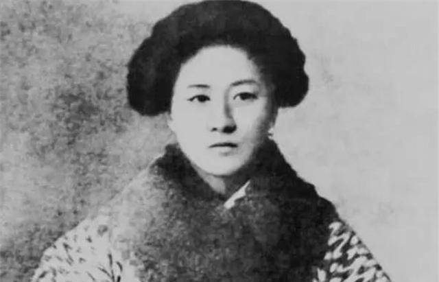 原创她是双枪老太婆原型抗战时屡建奇功为何解放后会被枪决