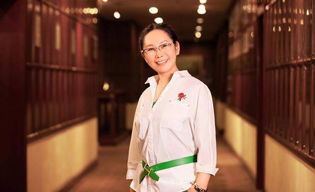 从小买卖到天津女首富:白手起家收钢旧业,一天净赚2亿_张荣华_张祥青