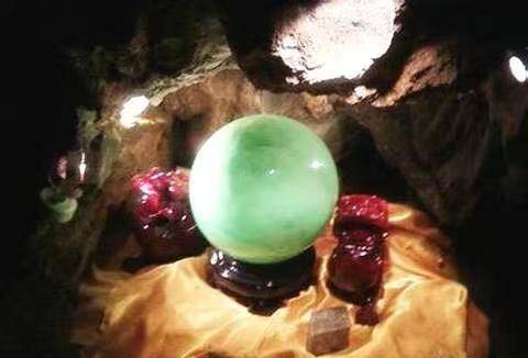 原创价值8亿的夜明珠慈禧死后含在嘴里结果却引来孙殿英盗墓