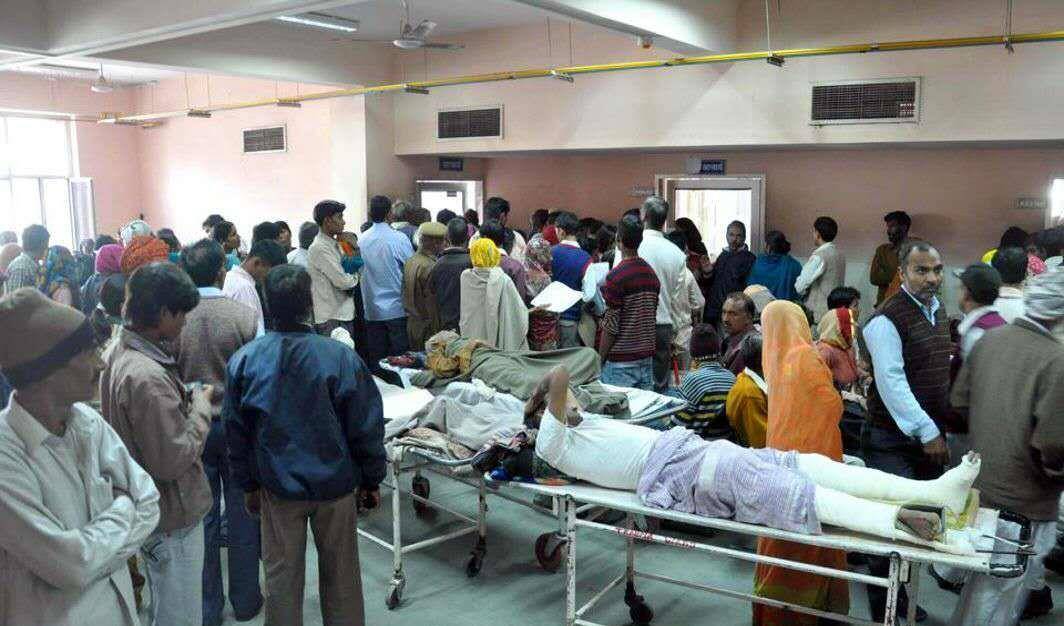 印度疫情而且从世界各国购买武器装备的资金势必不会少,加上肆虐的