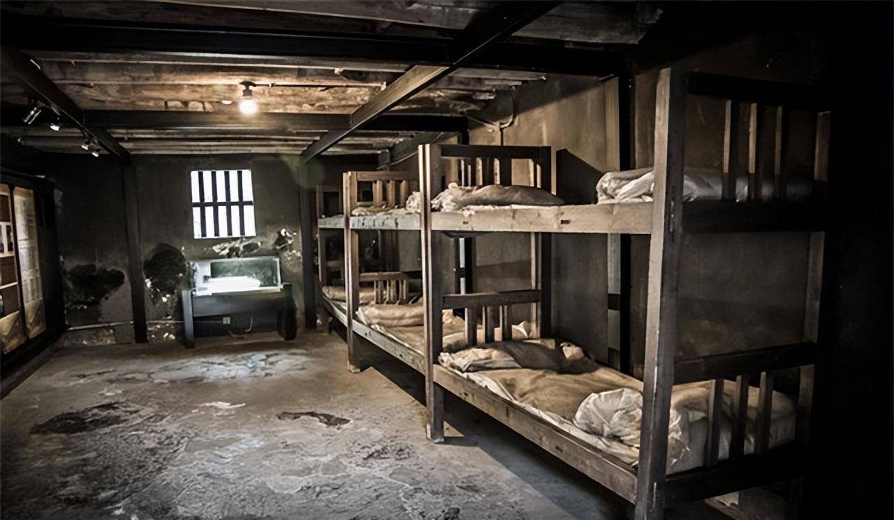 原创被江姐策反的特务黄茂才1981年渣滓洞狱友为他作证他是功臣