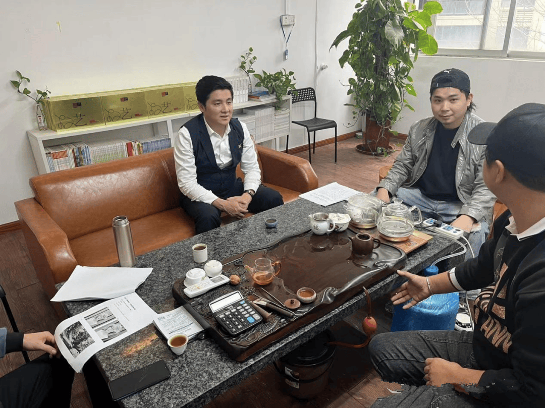 佛山权艺职业技能学校何李豪老师喜摘全国职业技能大赛美发项目金牌