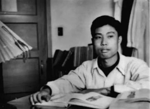 钟南山小时候看武侠飞檐走壁就打了一把伞从三楼跳了下去