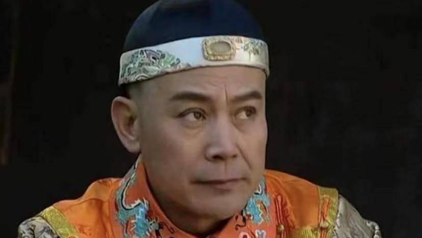 原创胤禔被囚禁26年生下29个子女却意外成为了皇宫中最自在的人