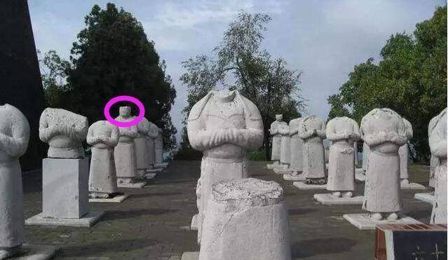 武则天和李治合葬墓乾陵,神道两旁有61座番臣石像,为何全部没头