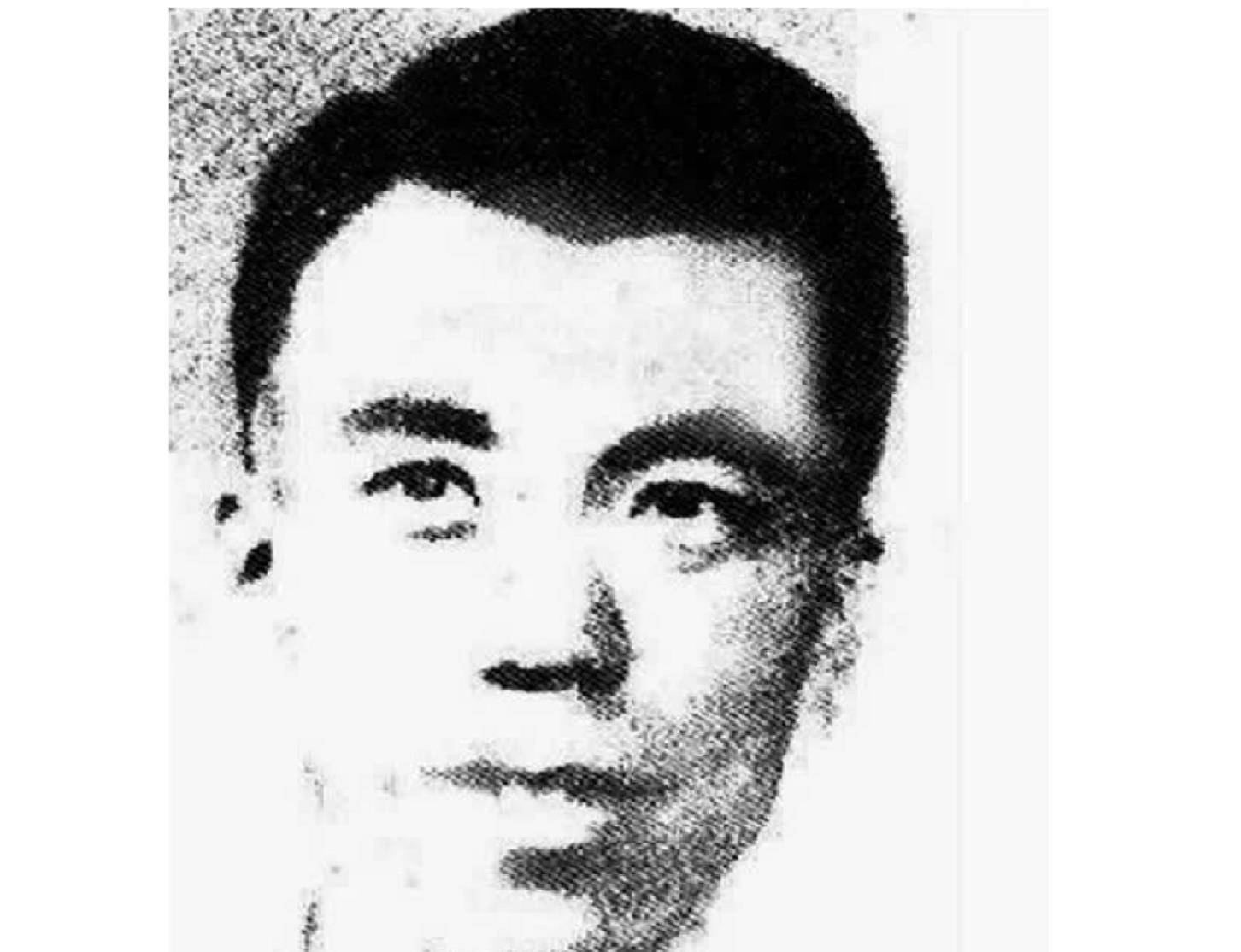 "叛徒",炸毁美军一架飞机,归国后被政府奖励800元_张文荣_蒋介石_人民