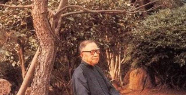 原创钱穆丧妻,朋友给他介绍大学校花,初见后:可当老师不可当丈夫_金松