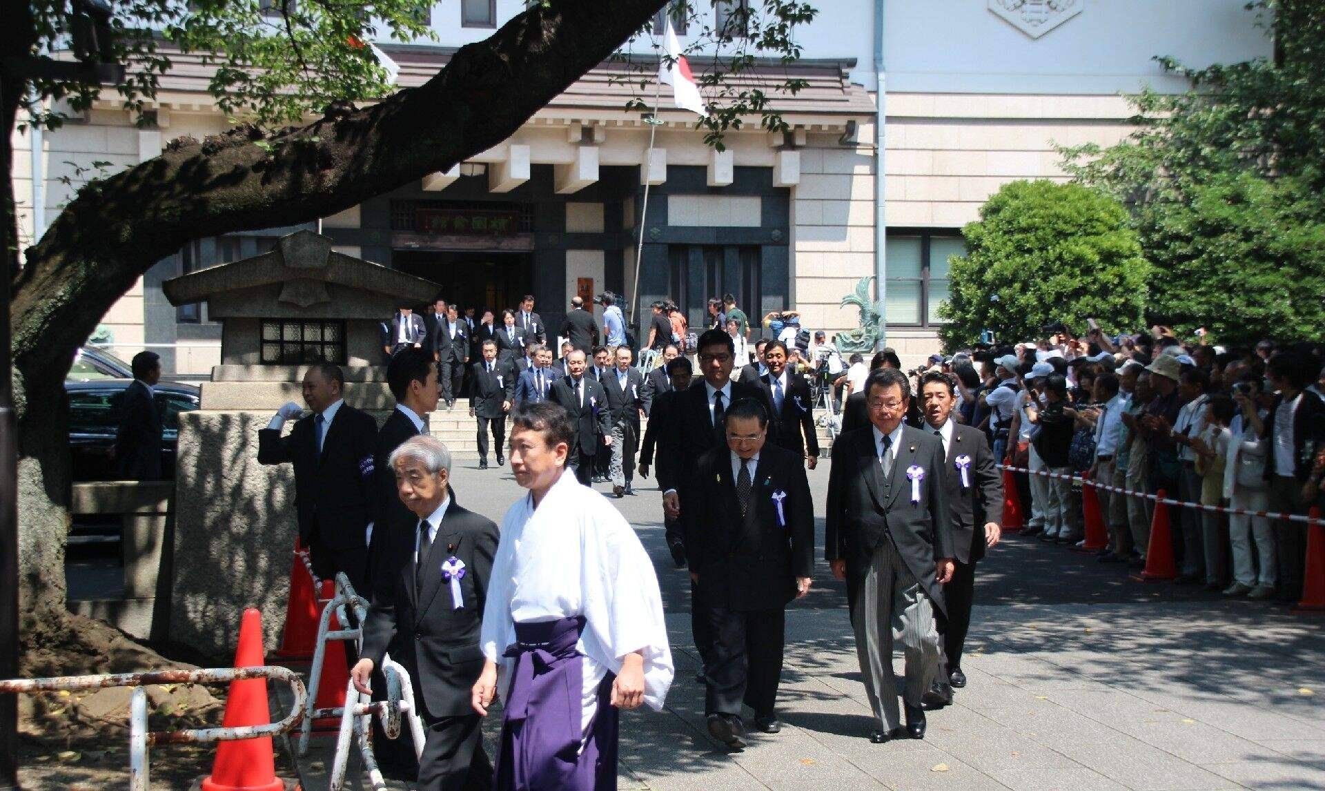 原创中国烈士后代刘强冲冠一怒火烧靖国神社现在究竟过得怎么样