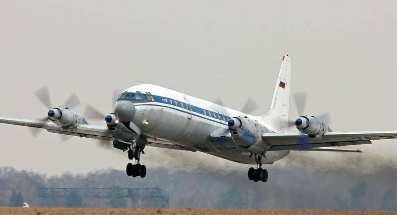 竟会识别伊尔-18客机,在机场苦等主人两年_帕尔玛_牧羊犬_上飞机