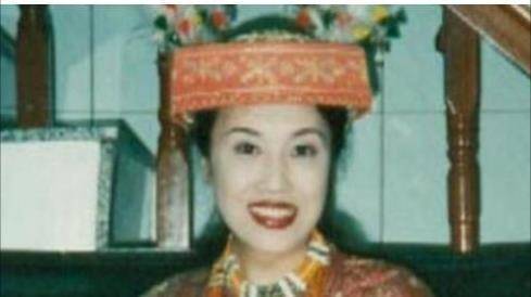 巧合下,张克莎在一份杂志上看到了北京医学院阮芳赋发表的一篇论文