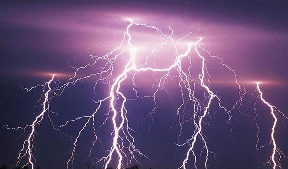 原创原创2011年湖南农村突然遭受雷击上百村民被劈身亡专家揭开真相