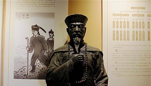 康熙一生最重要的社畜忠臣一个抑郁而终两个临死还在加班