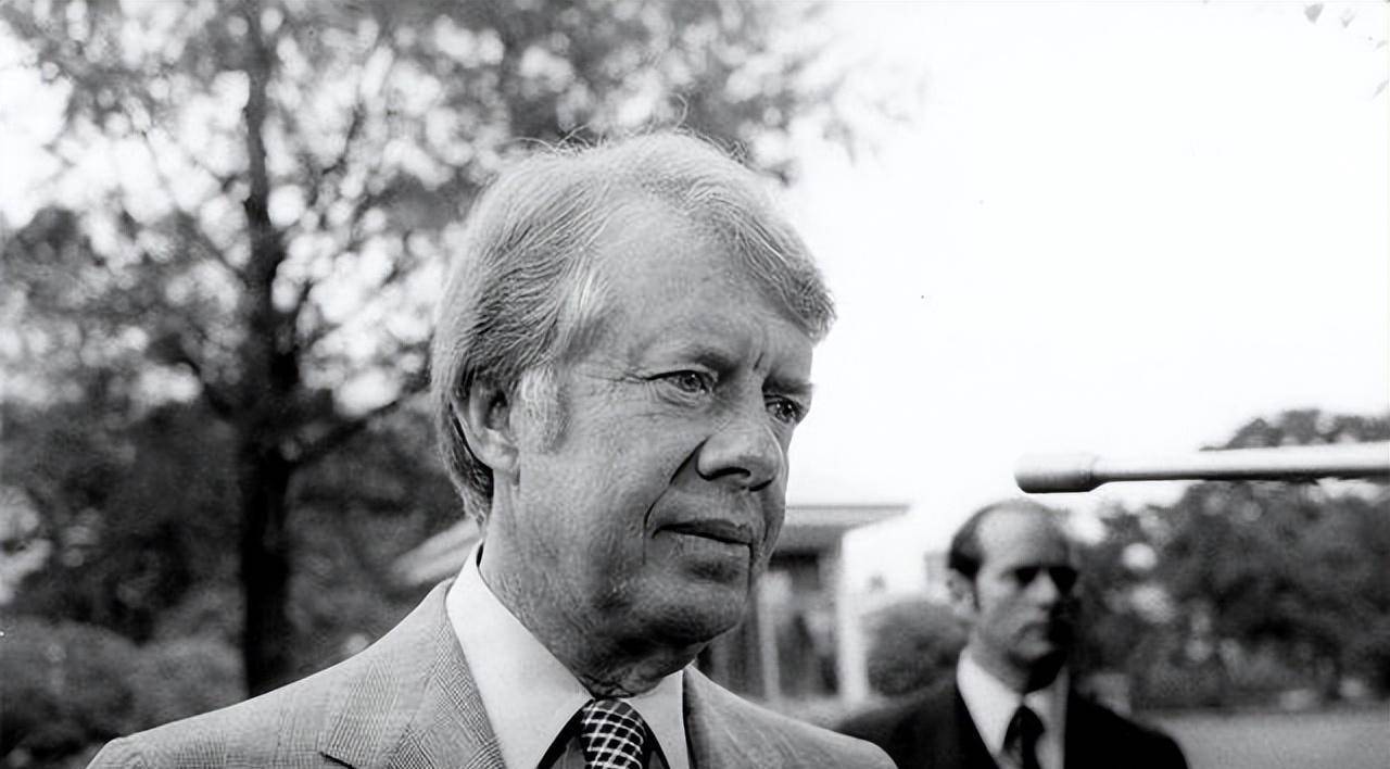 原创79年伊朗攻占美国大使馆扣押52名人质当筹码美特种兵营救失败