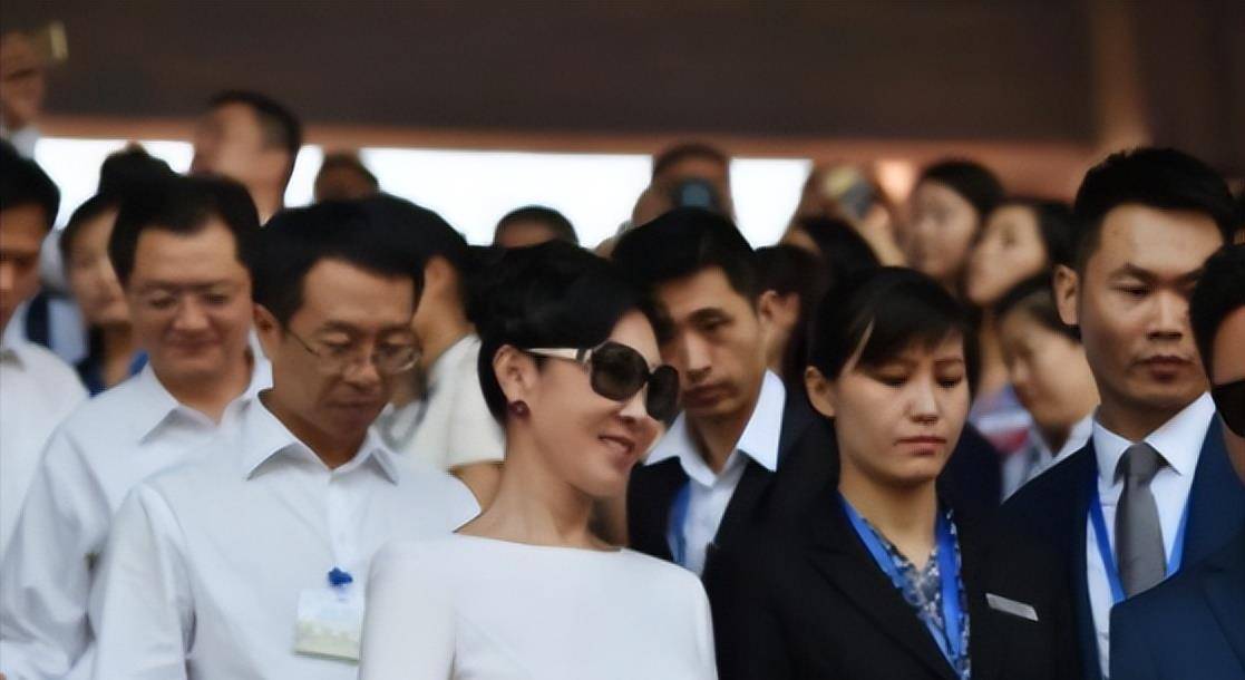 万达之母林宁嫁给王健林生下王思聪替夫还债两千亿