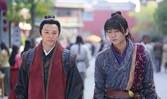 杨过用玄铁重剑就能打败郭靖为何他非要弃剑练掌原因如你所料