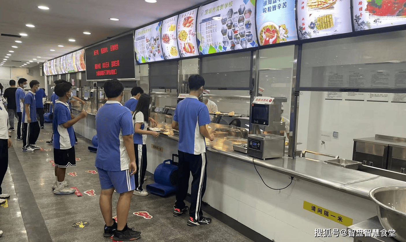 学校食堂真实照片图片