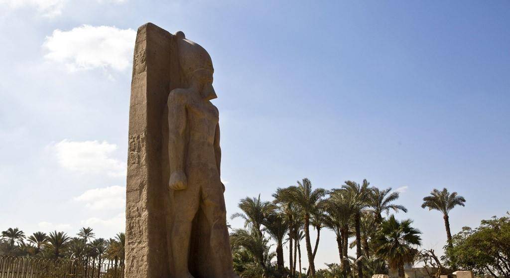 这尊雪花石膏雕像的狮身人面像,是古埃及第18王朝