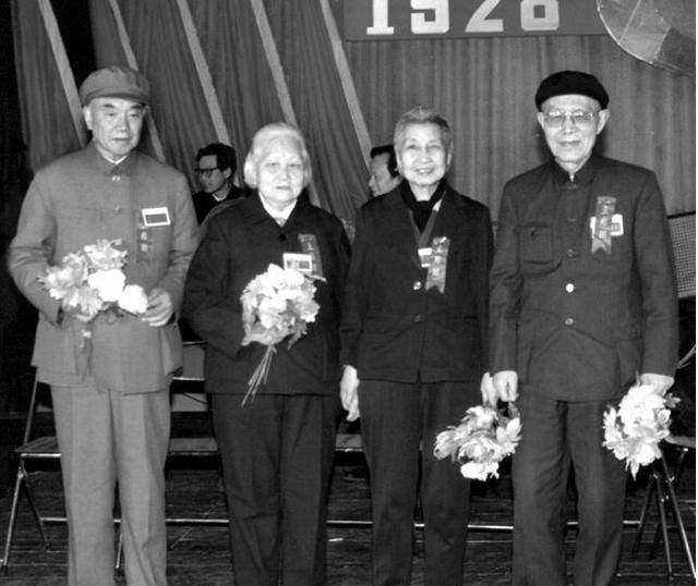 她是曾志15岁参加革命有三段婚姻为国奉献一生还活了87岁