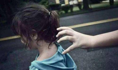 小姑娘发现自己被拐反手把人贩子卖了一审被判三年二审无罪