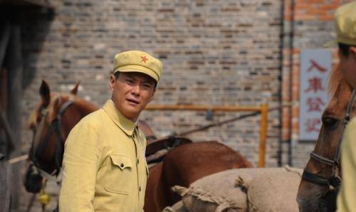 原创营长去干连长的活儿班长直升排长战后该营却被纵队通令嘉奖