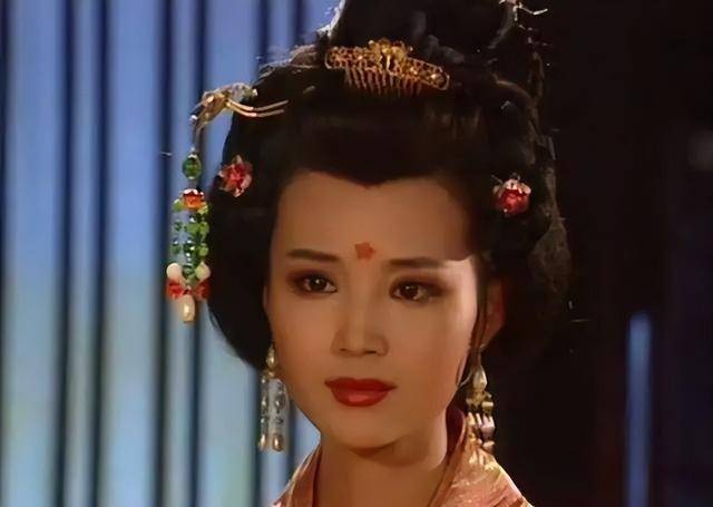 解读上官婉儿墓志:学者感叹,怪不得李隆基非要杀她!_武则天_墓葬_情谊